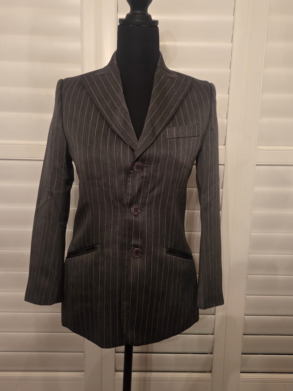 Men's Charcoal Pinstripe Blazer - Tailored Single-Breasted Jacket